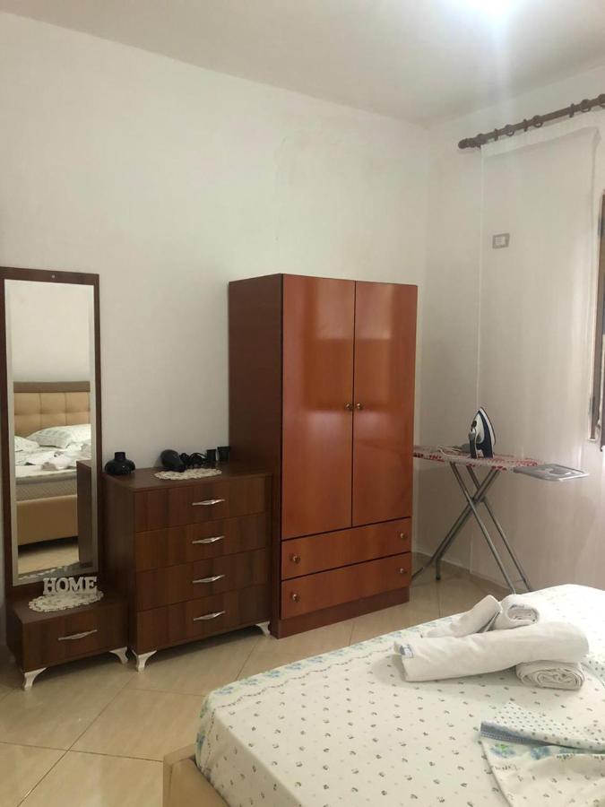 Teo Apartment Саранде Екстериор снимка