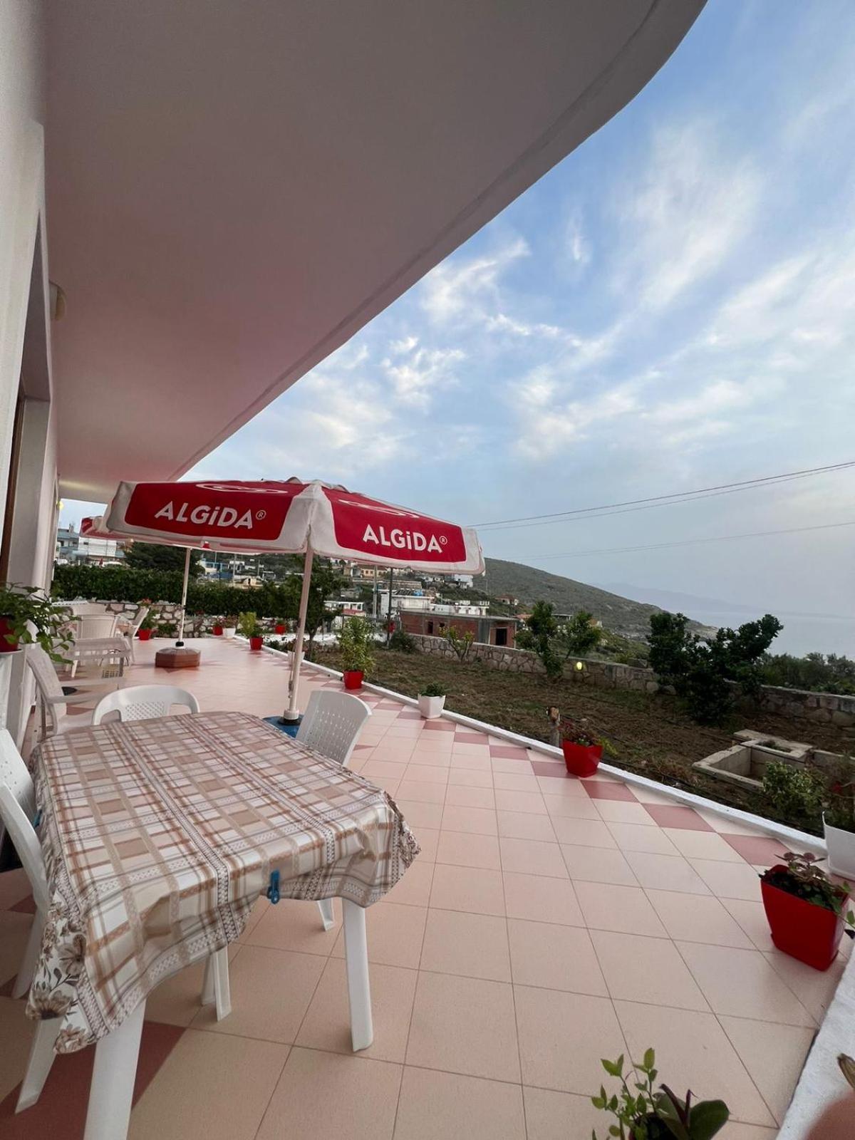 Teo Apartment Саранде Екстериор снимка