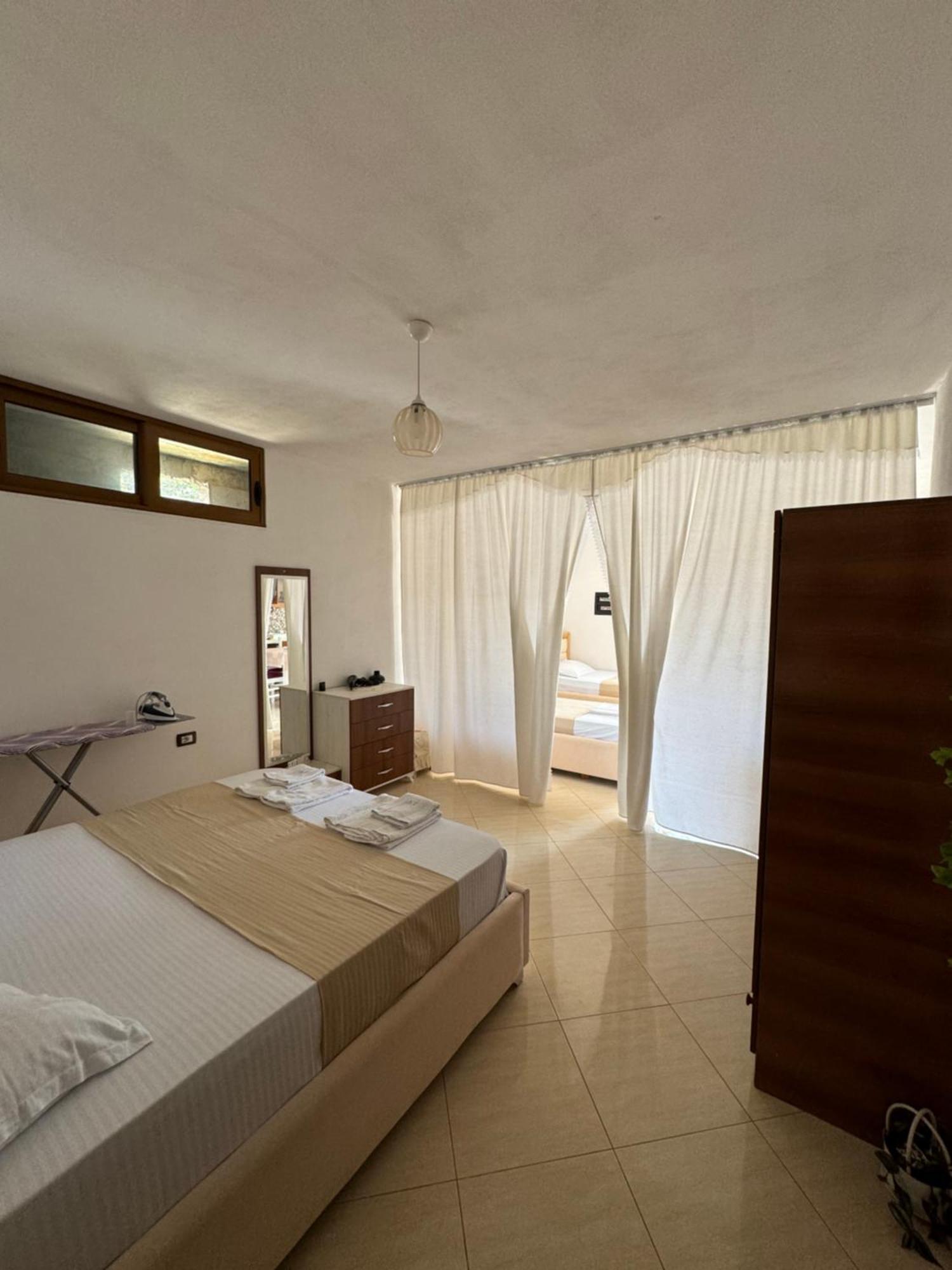 Teo Apartment Саранде Екстериор снимка