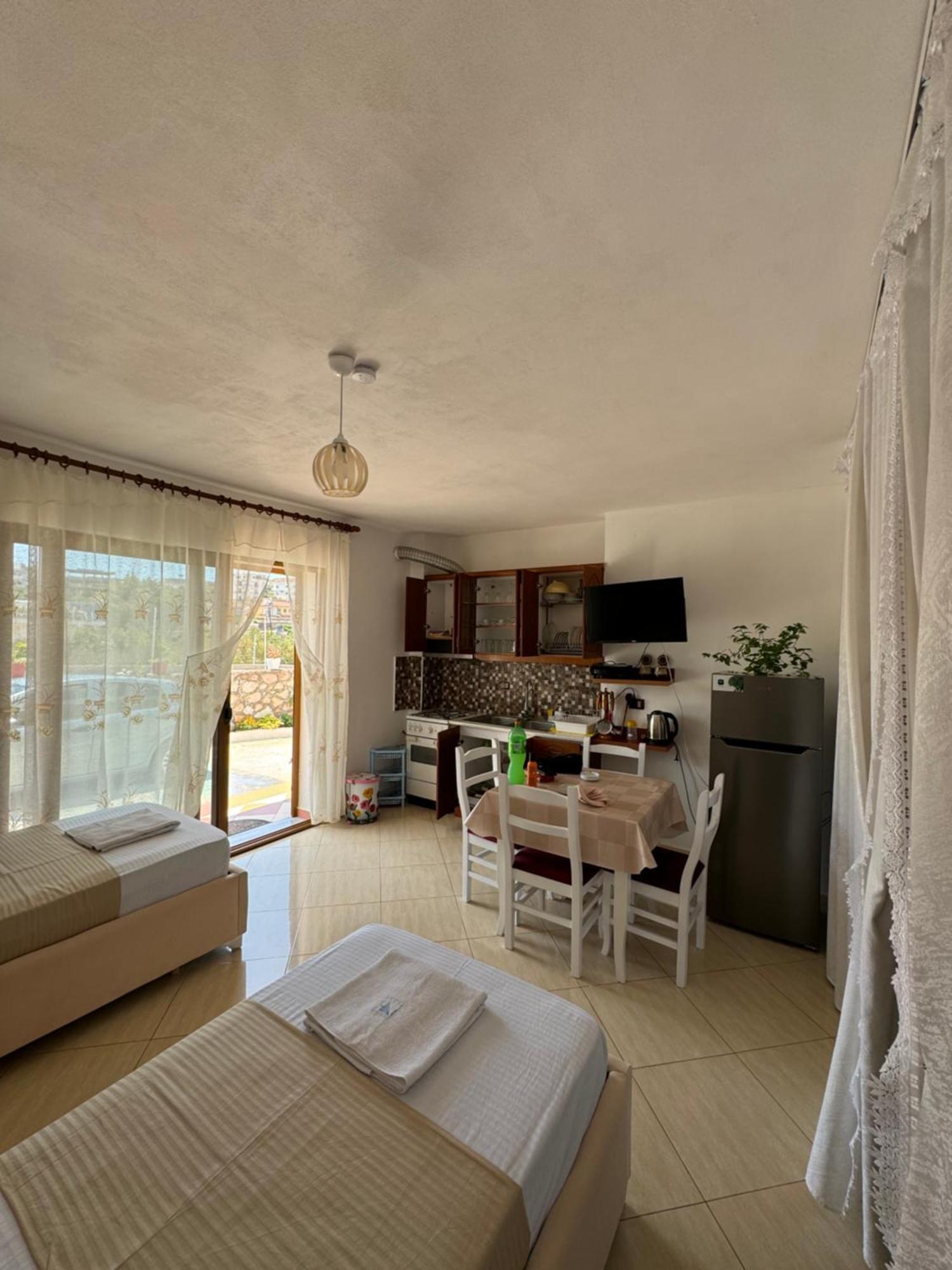 Teo Apartment Саранде Екстериор снимка