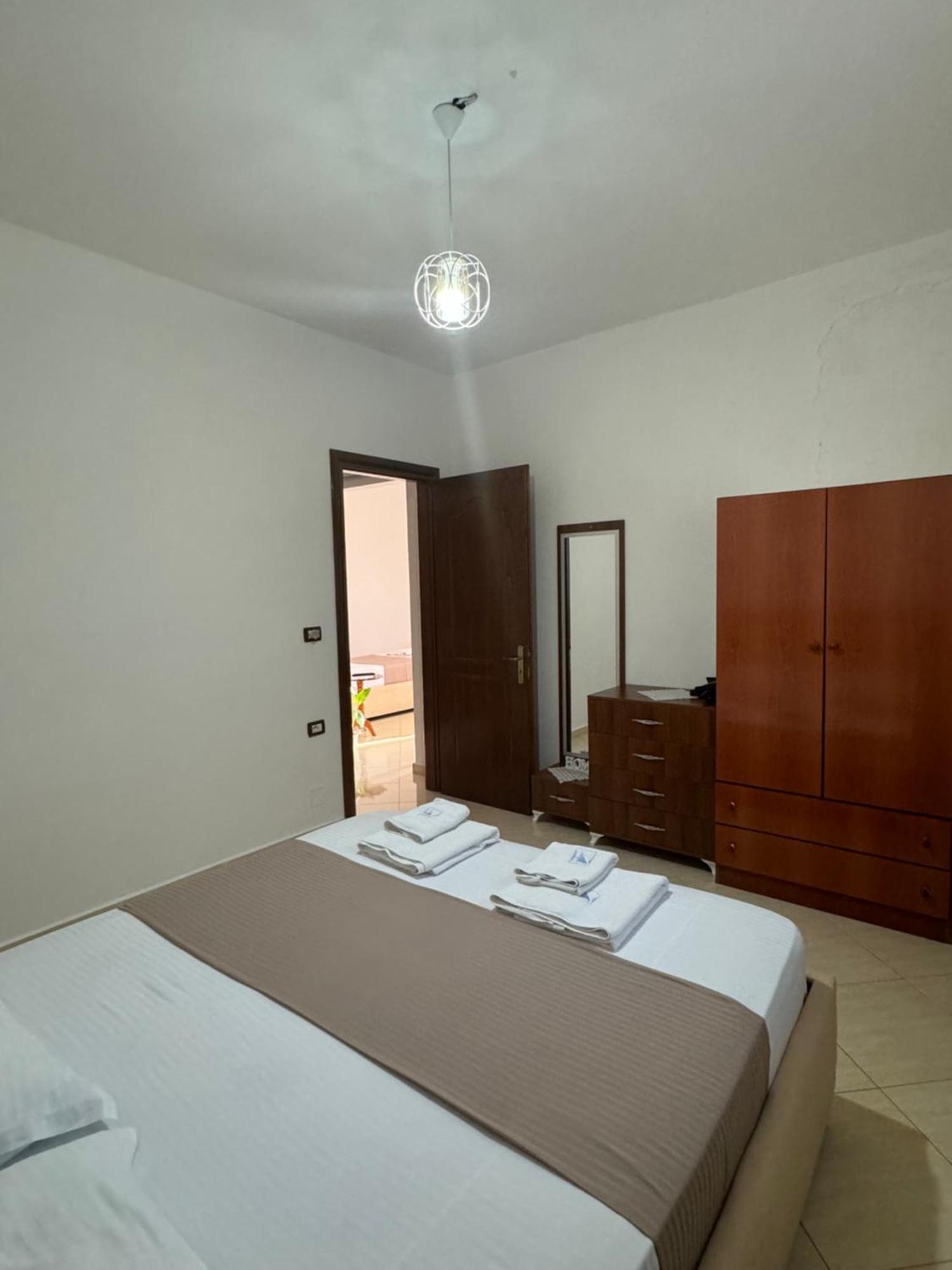 Teo Apartment Саранде Екстериор снимка